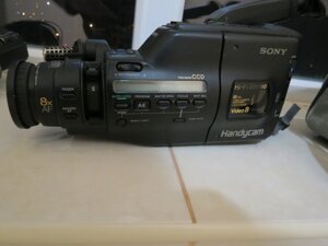 Відеокамера sony Handycam CCD-F550E Video 8
