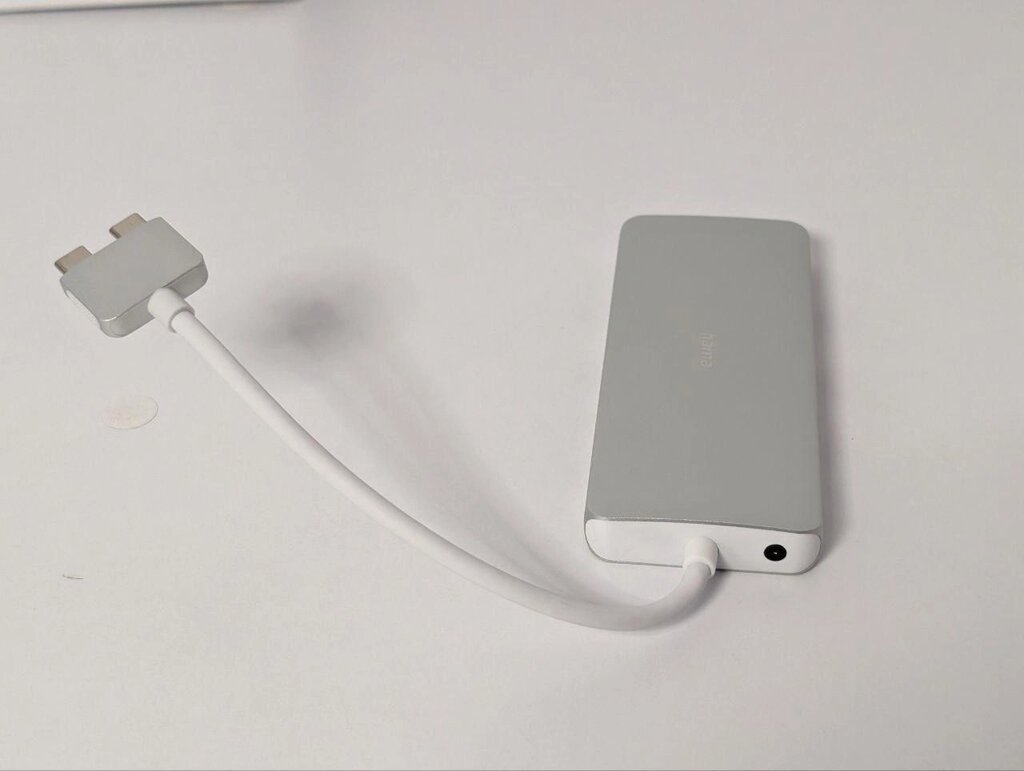 Багатопортовий порт USB-C Hama для Apple MacBook Air і Pro від компанії Артур Захаров - фото 1