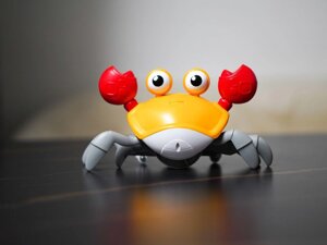 Інтерактивна Іграшка Крабхідний, що співає і обходить перешкоди Induction Crab на акумуляторі Жовтий