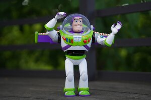Історія іграшка: Базз Лайтер Toy Story Buzz Lightyear