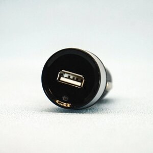 Втомобільна зарядка Forever CC-03 із кабелем Micro USB: Зручність на дорозі