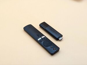 Смарт Приставка Xiaomi Mi TV Stick 4K. Android TV 11,0. Smart 4K HDR 2/8 Гб. Bluetooth 5.0 (Вітринний варіант,)