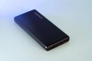 SVARTGOTI Повербанк ультраіонке портативне зарядне USB C TRIPLE 3.4 A 10000 МАЧ