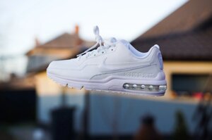Жіночі кросівки Nike Air Max 90 Futura DM687977-111( розмір 45) (11US) 29 см Білі