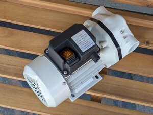 Мембранний самовсмоктувальний насос FL-540 насос підвищення тиску води 110 В (Уцінка, дефект на фото)