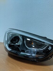 Фара передняя правая IX35 Xenon Led Ксенон лед з блоком Новая