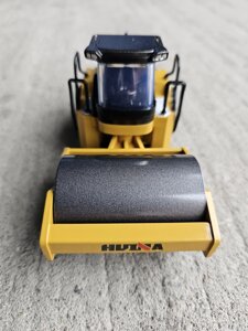 Металева модель Дорожній Коток - асфальтоукладач Huina Toys М1:60