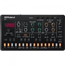 Синтезатор Roland S-1