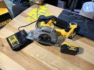 Акумуляторна дискова пила DEWALT DCS373B 2021гід