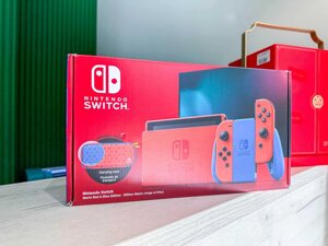 Портативна ігрова приставка Nintendo Switch Mario Red &amp, Blue Edition