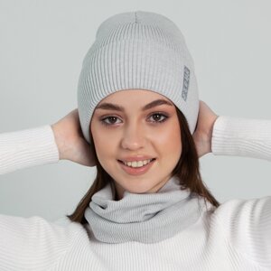 Зимова шапка жіноча багато кольорів