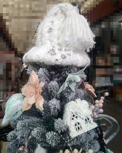 Новорічний декор для ялинки "Шапка на потилицю"