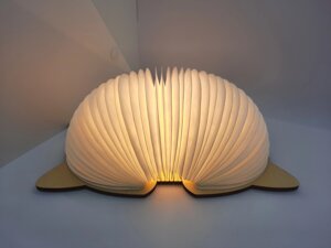 Світильник-книга Кішечка VHG BL06 Дерево 5 кольорів свічення Foldable Book Lamp Cat