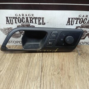 6q1837247g, Накладка ручки дверки ліва з кнопками Volkswagen Polo 9N, 6q1959565d, 6q19621253211