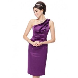 Коктейльна фіолетова коротка сукня з воланами спереду та відкритим плечем