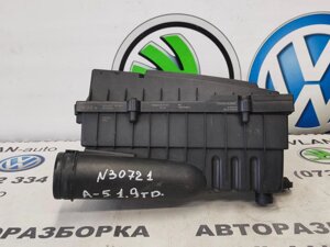 1K0129607P Корпус повітряного фільтра Шкода А5 Skoda