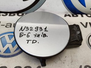 3C9809857 Лючок бензобака VW Б 6 Європа