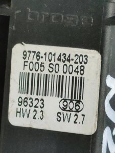 Блок керування склопідіймача (правий передній) 9776101434203Шкода Октавія Тур