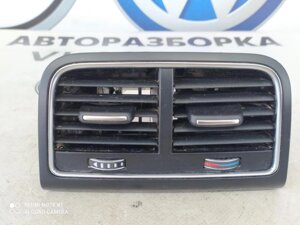 Дефлектор підлокітника (задній)8K0819203JAUDI A4AUDI