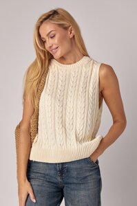 В'язана жилетка в косички з вирізом на спині - кремовий цвет, S (є розміри)