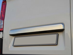 Планка над номером (без камери, нерж) OmsaLine - Італійська нержавійка для Volkswagen Crafter 2016- рр