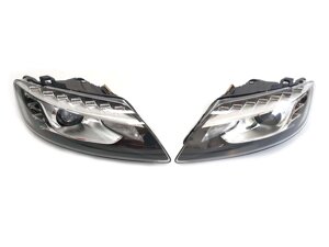 Передні фари на Audi Q7 4L (LCI) 2010-2015 року Xenon адаптив ( Європа + блоки)