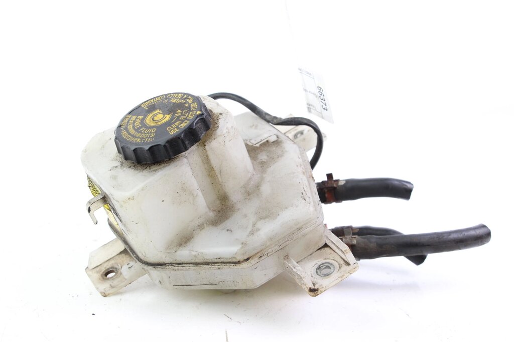 Бачок гальмівної рідини 1.8 Hybrid Toyota Auris 2006-2012 4722012260 (66373) від компанії Автозапчастини б/в для японських автомобілів - вибирайте Razborka6062 - фото 1