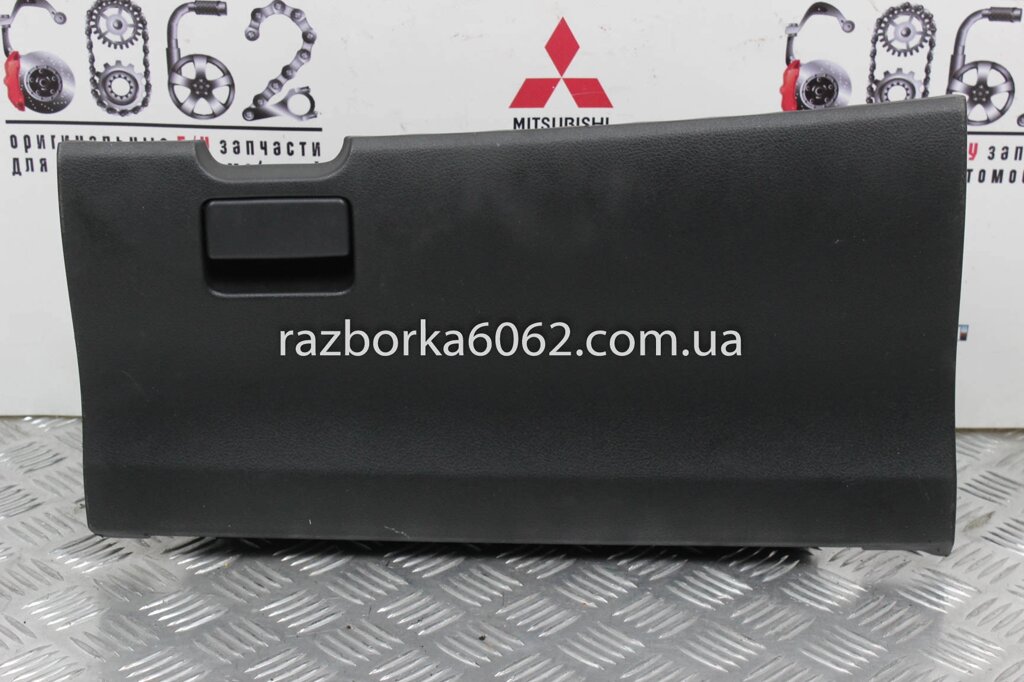 Бардачок чорний Toyota Corolla E15 2007-2013 5555002210B0 (33385) від компанії Автозапчастини б/в для японських автомобілів - вибирайте Razborka6062 - фото 1