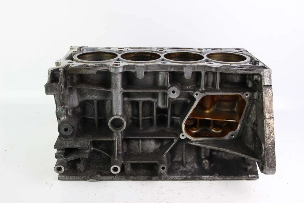 Блок двигуна 2.0 Skyactive Mazda 3 (BL) 2009-2014 PE0210300 (66483) від компанії Автозапчастини б/в для японських автомобілів - вибирайте Razborka6062 - фото 1