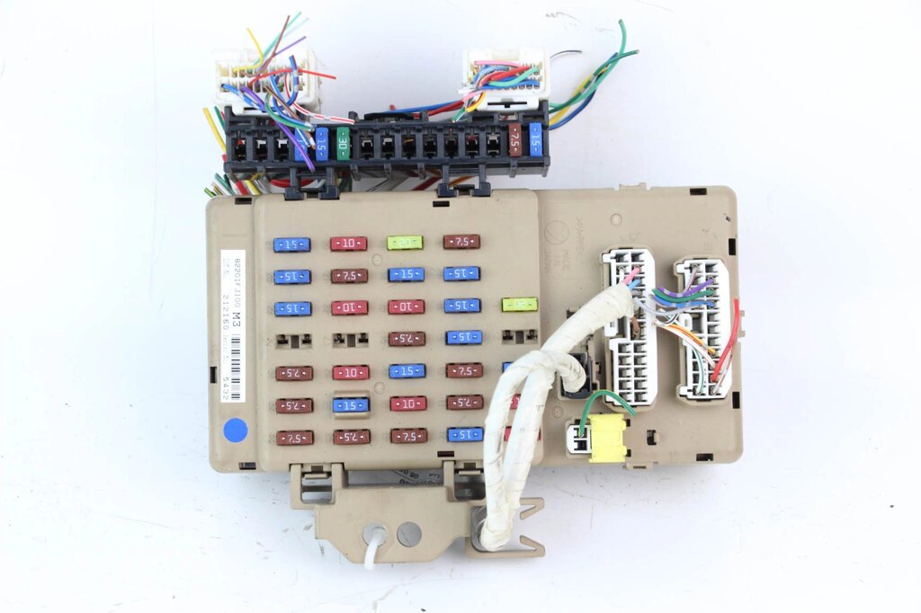 Блок запобіжників сервіс 2.0 Diesel EU Subaru Forester (SJ) 2012-2018 82201FJ100 (65495) від компанії Автозапчастини б/в для японських автомобілів - вибирайте Razborka6062 - фото 1