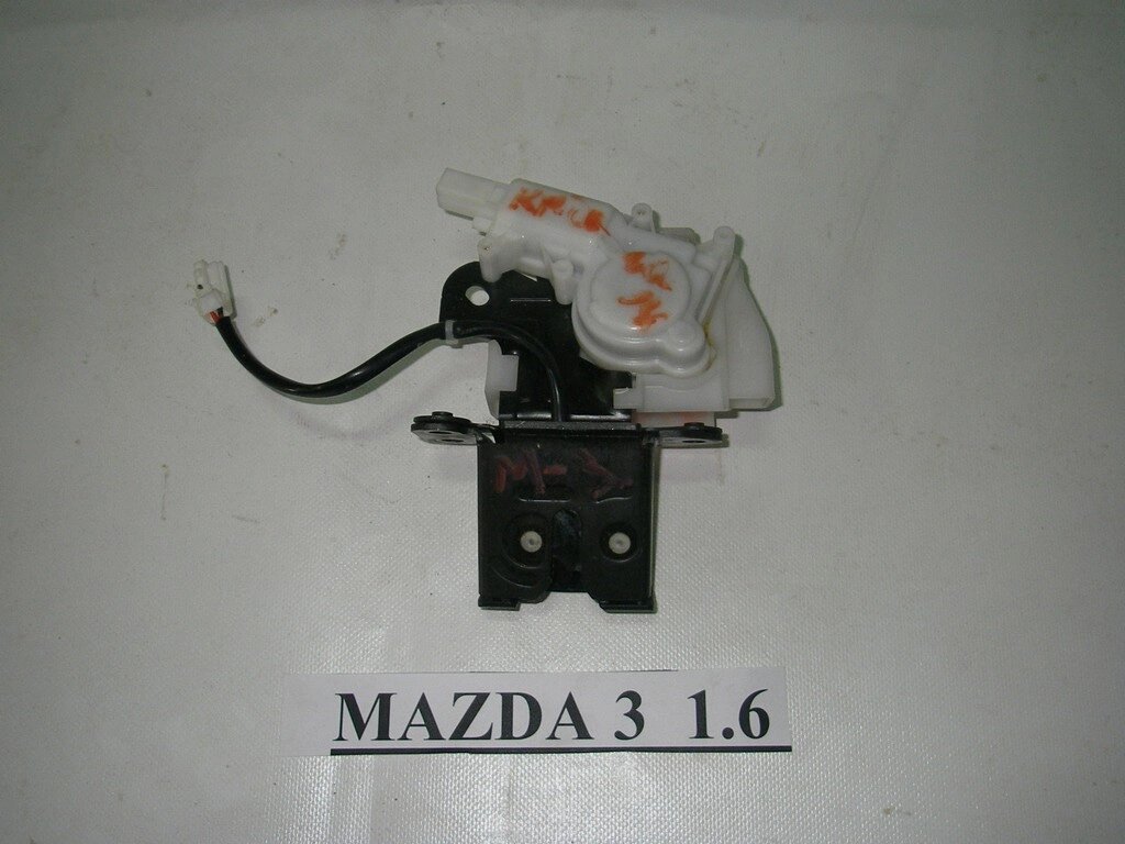 Clock of Sgiger Cover Mazda 3 (BK) 2003-2008 BP4K62310A (3533) від компанії Автозапчастини б/в для японських автомобілів - вибирайте Razborka6062 - фото 1