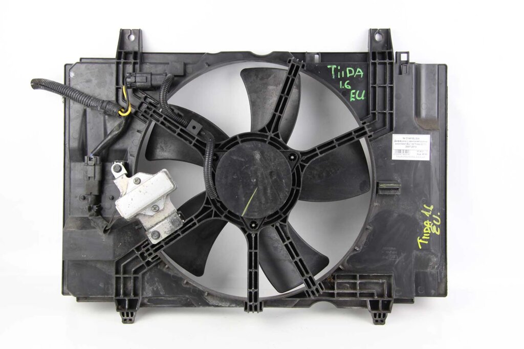 Дифузор з вентиляторами комплект EU 1.6 Nissan Tiida (C11) 2007-2013 21481EL30A (8746) від компанії Автозапчастини б/в для японських автомобілів - вибирайте Razborka6062 - фото 1