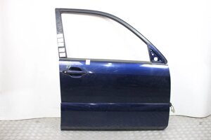 Двері передня права Toyota Prado 120 2003-2009 6700160540 (4110) На синіх дверей зам'ята біля обмежувача