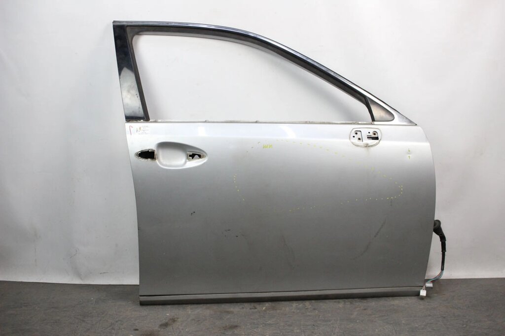 Двері передня права дефект Lexus ES (GSV40) 2006-2013 6700133180 (79017) від компанії Автозапчастини б/в для японських автомобілів - вибирайте Razborka6062 - фото 1