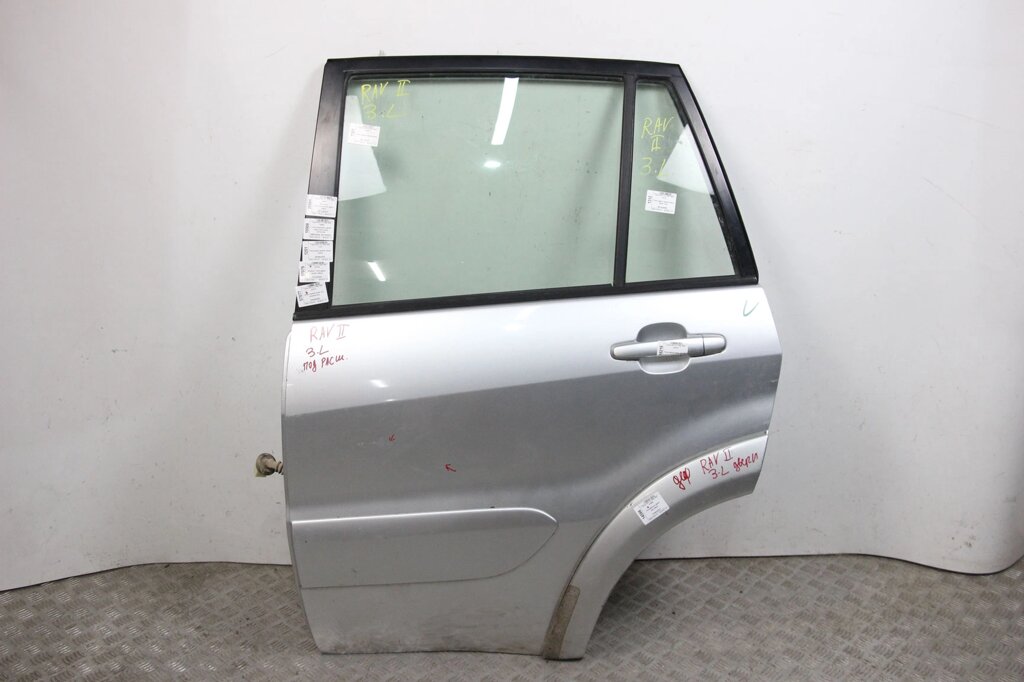 Двері задня ліва під розширювач Toyota RAV-4 II 2000-2005 6700442050 (57077) від компанії Автозапчастини б/в для японських автомобілів - вибирайте Razborka6062 - фото 1