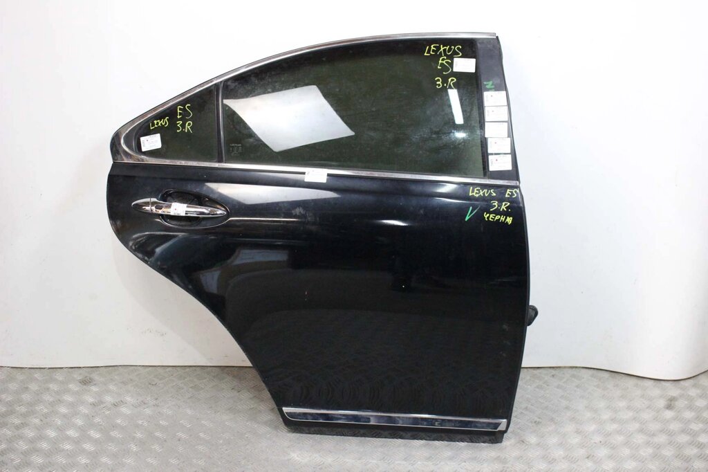 Двері задня права чорна Lexus ES (GSV40) 2006-2013 6700333190 (19821) від компанії Автозапчастини б/в для японських автомобілів - вибирайте Razborka6062 - фото 1