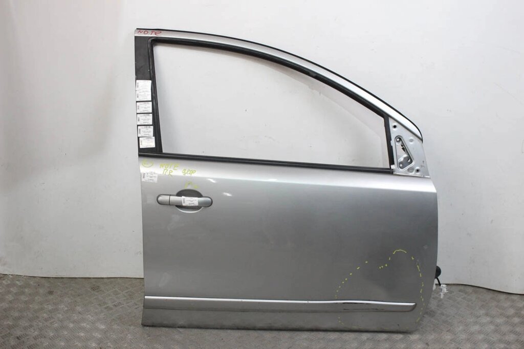 Дверний передній правий дефект Nissan Note (E11) 2006-2013 H01009U0M0 (58552) від компанії Автозапчастини б/в для японських автомобілів - вибирайте Razborka6062 - фото 1