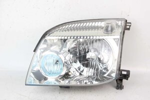 Фара ліва 05- Nissan X-Trail (T30) 2002-2007 260608H925 (64491)