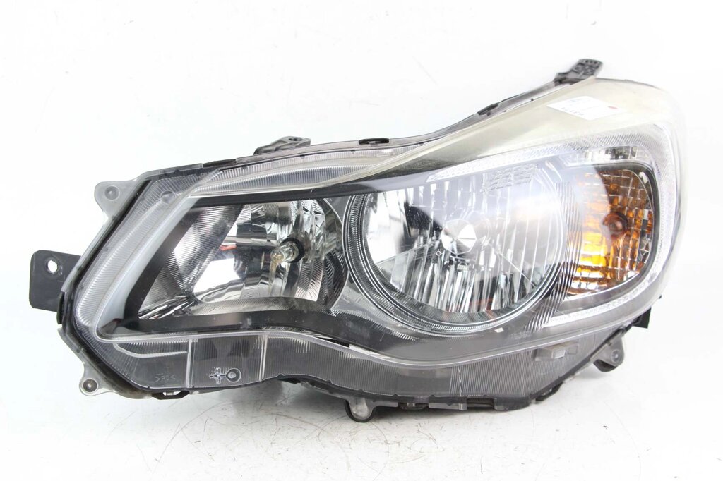 Фара ліва ксенон 10-14 Subaru XV 2011-2016 84001FJ130 (63171) від компанії Автозапчастини б/в для японських автомобілів - вибирайте Razborka6062 - фото 1