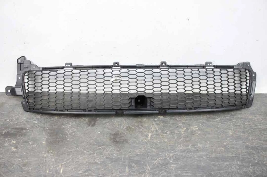 Грати в бампер новий оригінал 10- Mitsubishi Outlander (CW) XL 2006-2014 6402A199 (80289) від компанії Автозапчастини б/в для японських автомобілів - вибирайте Razborka6062 - фото 1