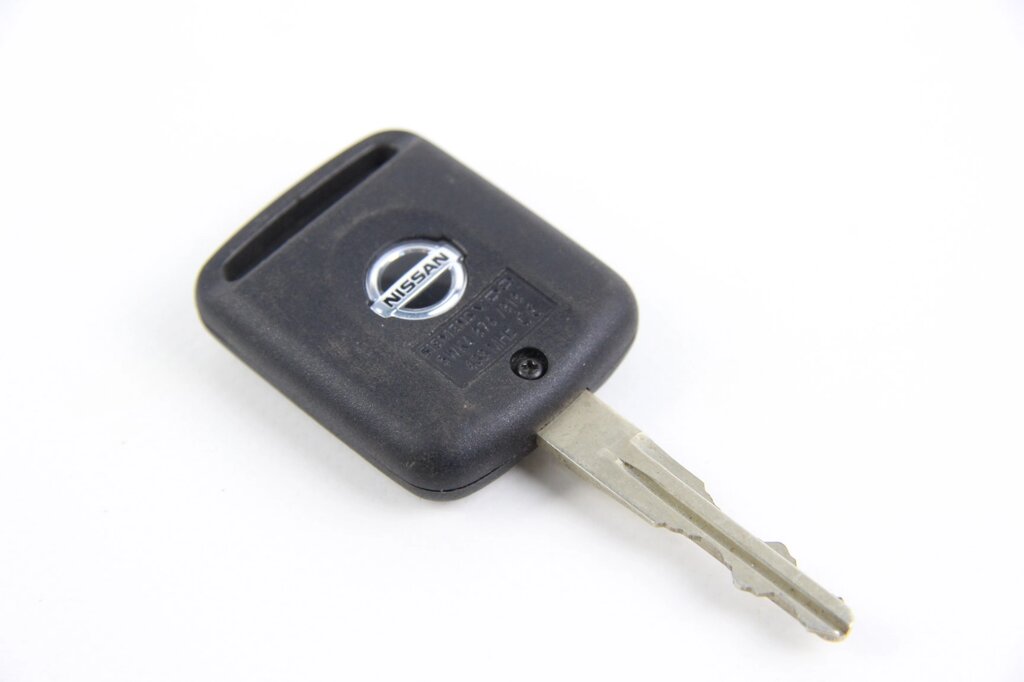 I Ключ запалювання з іммобілайзером 2 кнопок Nissan Tiida (C11) 2007-2013 282688ax600 (51544) 5WK4 876 /818 від компанії Автозапчастини б/в для японських автомобілів - вибирайте Razborka6062 - фото 1