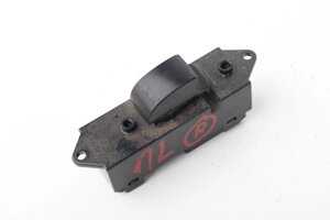 Кнопка склопідйомника одиночна передня права Mitsubishi L200 2005-2015 MR587955 (64589)