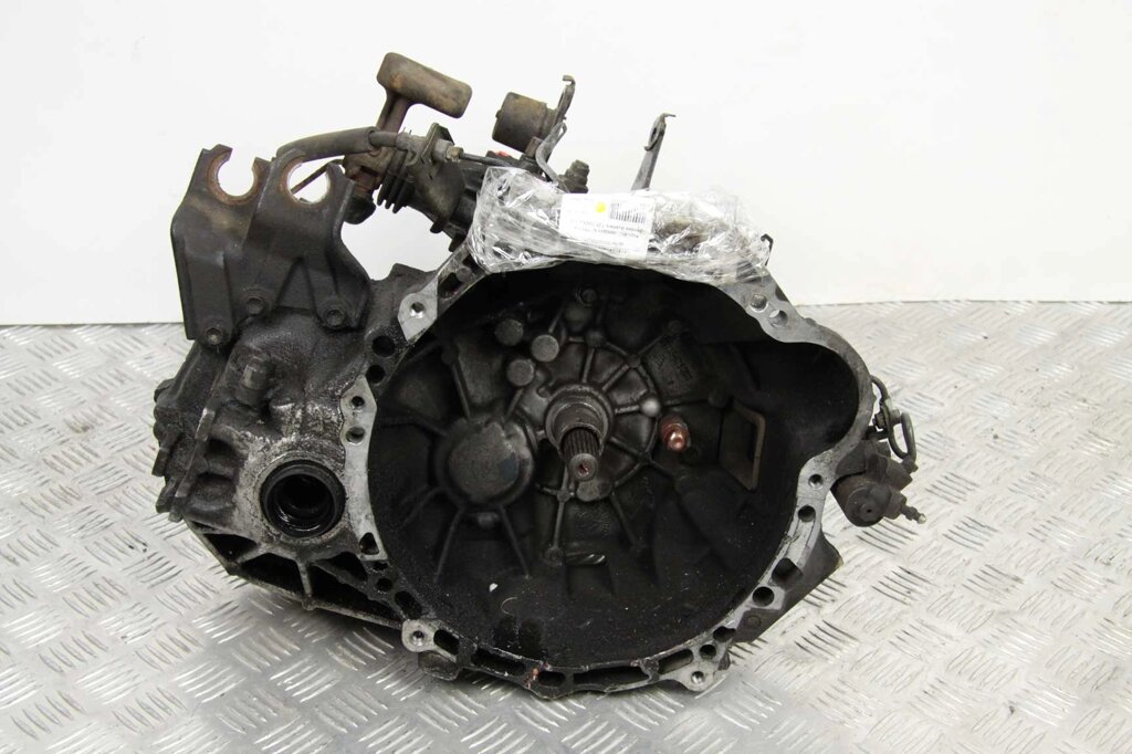 Коробка передач МКПП 1.8 бензин Toyota Avensis T25 2003-2009 3030005021 (2090) від компанії Автозапчастини б/в для японських автомобілів - вибирайте Razborka6062 - фото 1