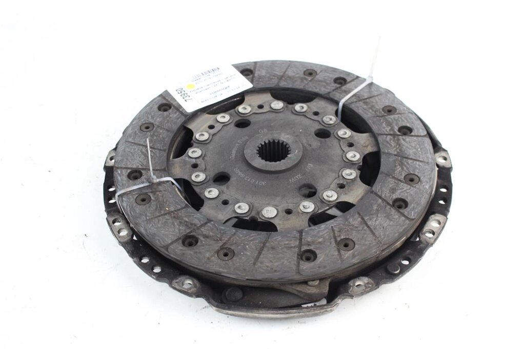 Кошик зчеплення з диском комплект 1.2XT 6ст МКПП Nissan Juke (YF15) 2010-2019 3020500Q0F (73950) від компанії Автозапчастини б/в для японських автомобілів - вибирайте Razborka6062 - фото 1