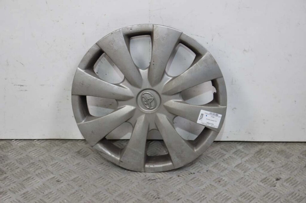 Ковпак колеса 1шт. R15 Toyota Corolla E15 2007-2013 4260212720 (75226) від компанії Автозапчастини б/в для японських автомобілів - вибирайте Razborka6062 - фото 1