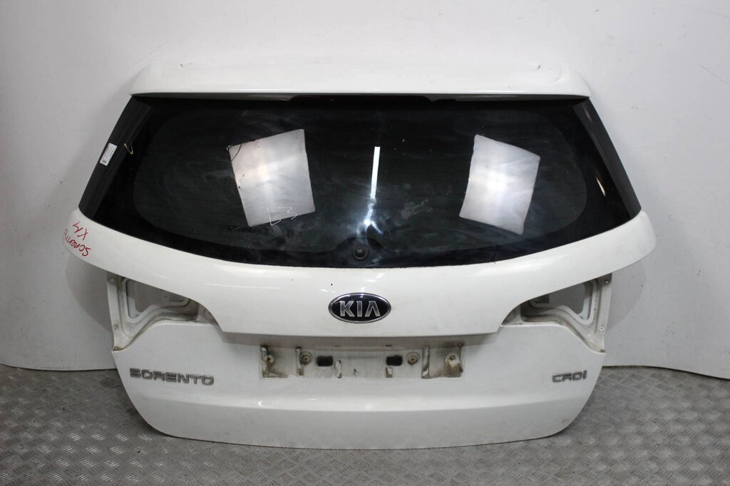 Кришка багажника 12- Kia Sorento (XM) 20092015 737002P550 (65932) від компанії Автозапчастини б/в для японських автомобілів - вибирайте Razborka6062 - фото 1