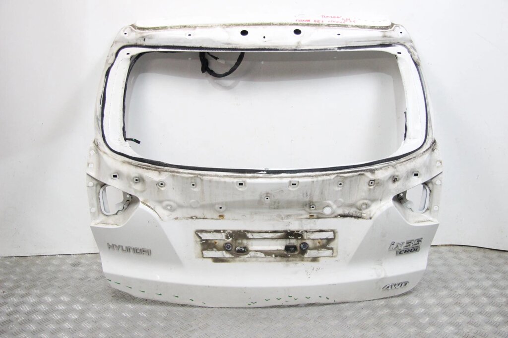 Кришка багажника гола без скла Hyundai Tucson (LM) / IX35 20102015 737002Y000 (67847) від компанії Автозапчастини б/в для японських автомобілів - вибирайте Razborka6062 - фото 1