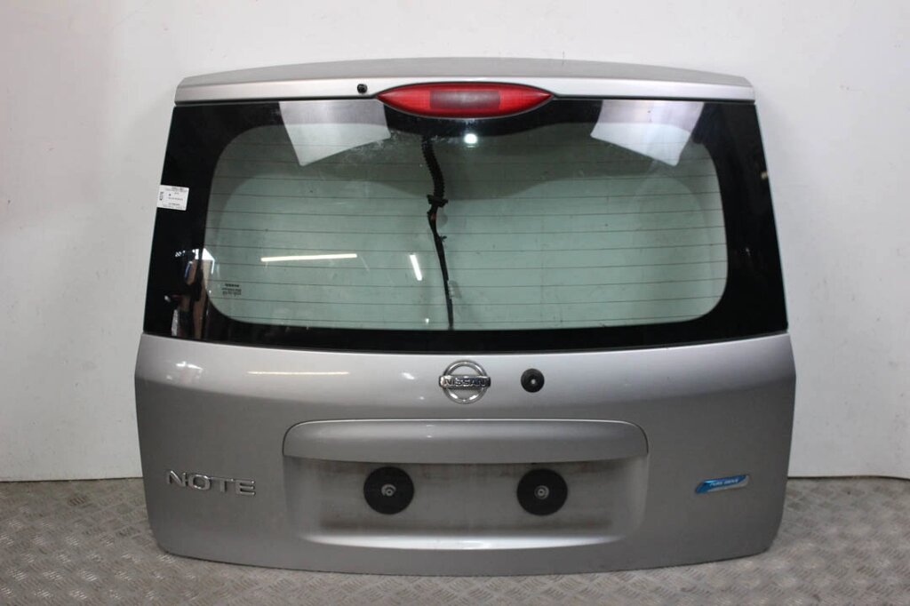 Кришка багажника Nissan Note (E11) 2006-2013 K01009U0MA (4376) від компанії Автозапчастини б/в для японських автомобілів - вибирайте Razborka6062 - фото 1
