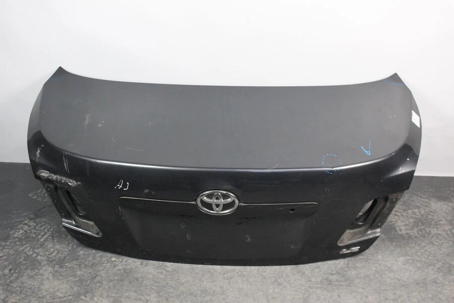 Кришка багажника Toyota Camry 40 2006-2011 6440133400 (6231) від компанії Автозапчастини б/в для японських автомобілів - вибирайте Razborka6062 - фото 1