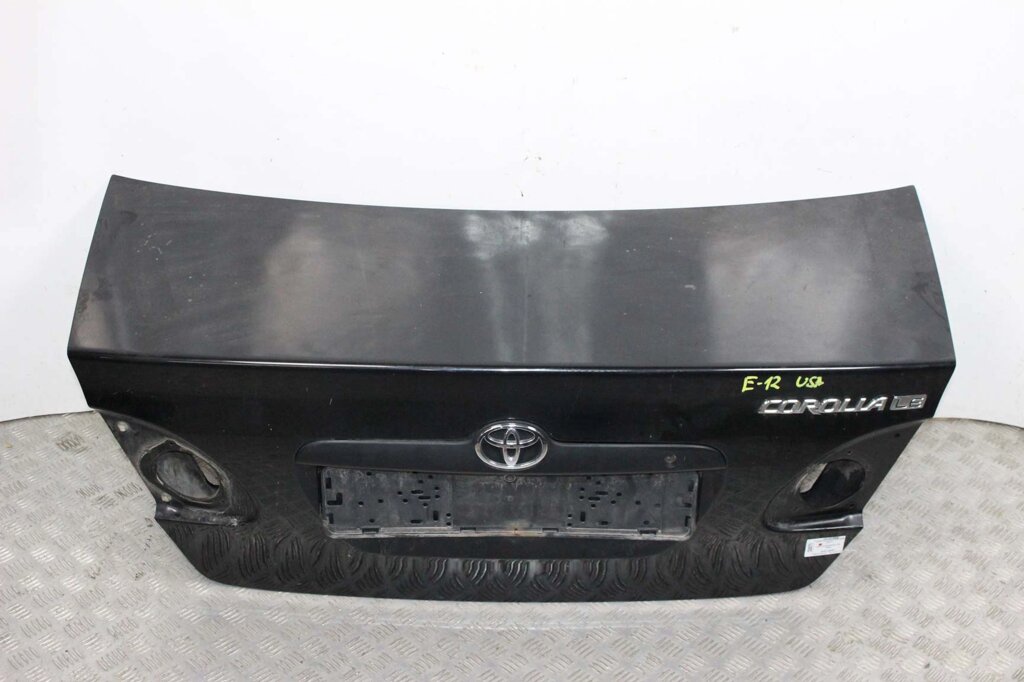 Кришка багажника USA седан Toyota Corolla E12 2000-2006 644011E020 (32071) від компанії Автозапчастини б/в для японських автомобілів - вибирайте Razborka6062 - фото 1